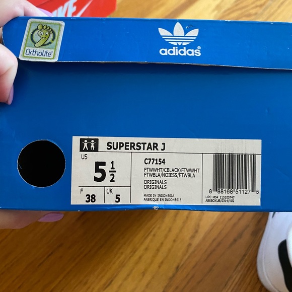 Adidas Superstar Sneakers - Picture 12 of 12